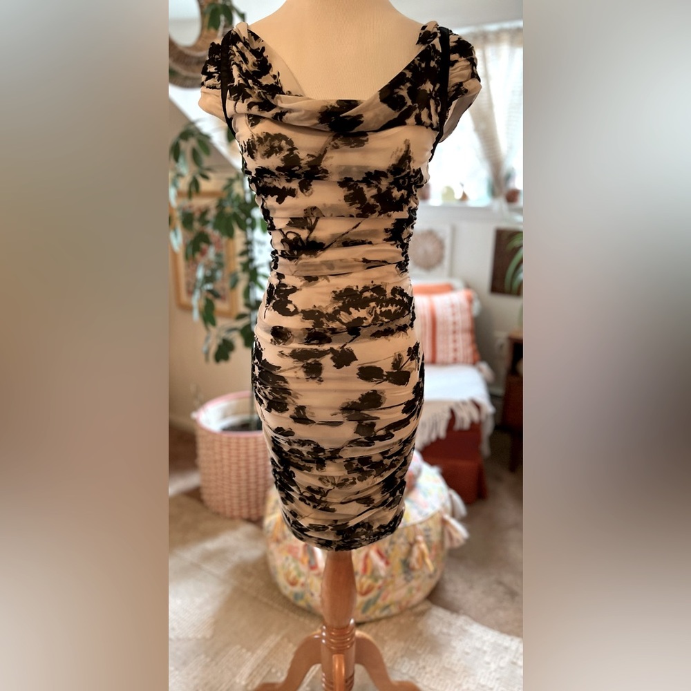 Bebe dress
